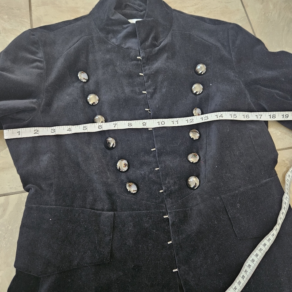 Newport News Elegant Black Military-Style Women's Coat - Picture 11 of 14